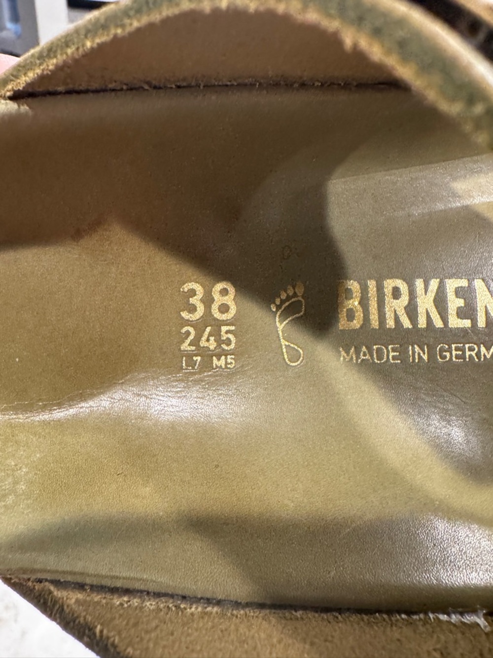 Size 38 Birkenstock Gizeh Big Buckle - Picture 6 of 6
